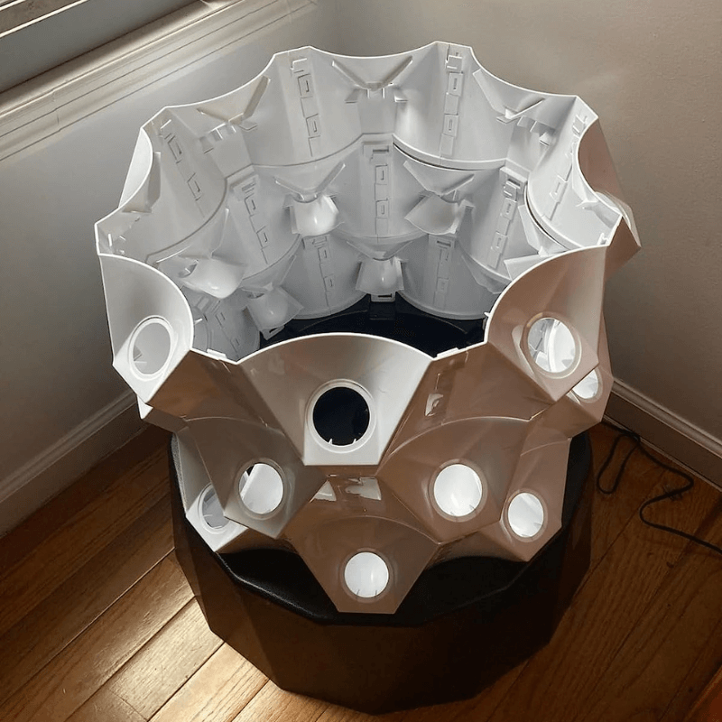 Pineapple Tower Display Picture