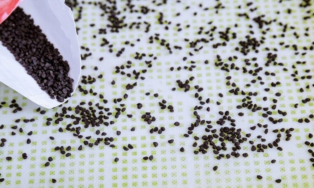 Microgreens seed density even spread hydroponic growing tray.